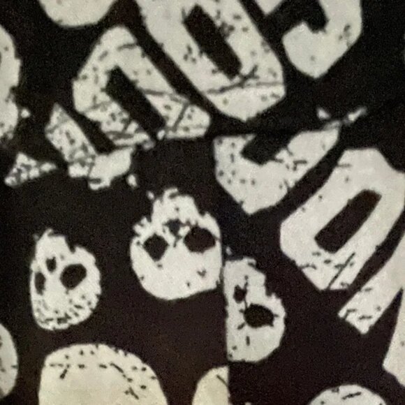 GOONIES print super comfortable rayon fabric Hawaiian shirt style short sleeve M - Picture 8 of 9